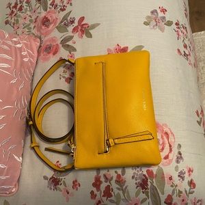 Vince Camuto cross body purse bag yellow